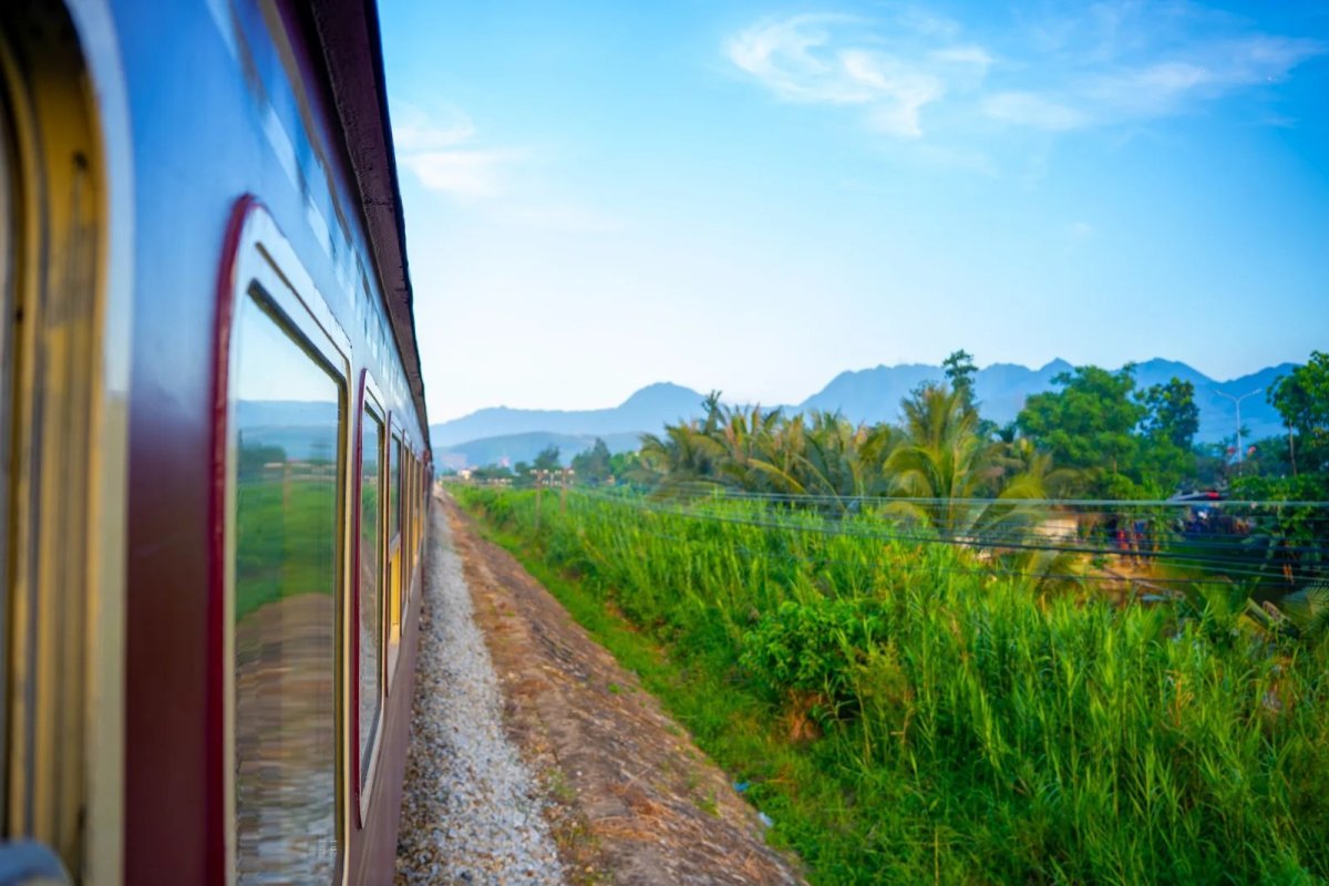 SJourney Vietnam Luxury Train